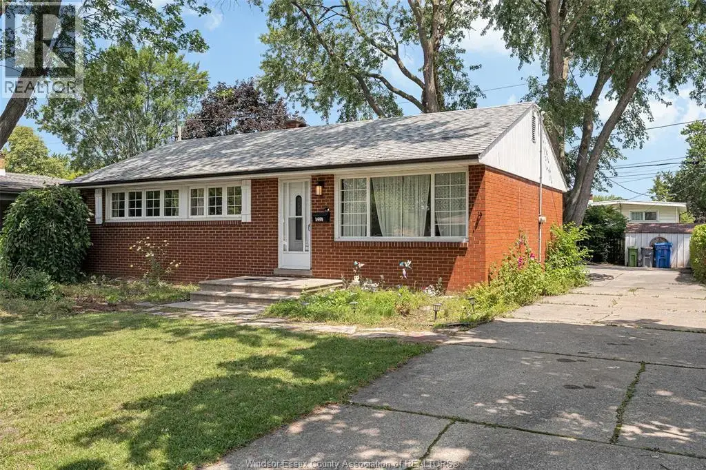 3660 Roxborough, Windsor
